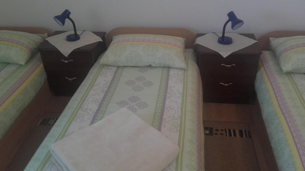 Trilj Apartman Jurika Luaran gambar
