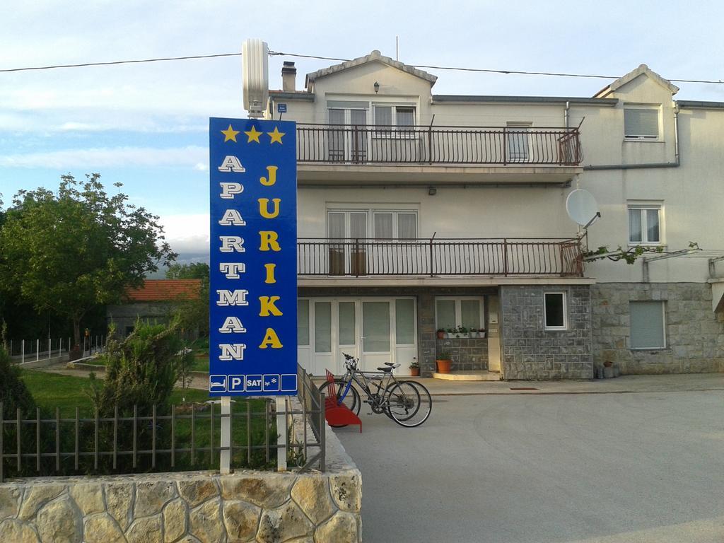 Trilj Apartman Jurika Luaran gambar