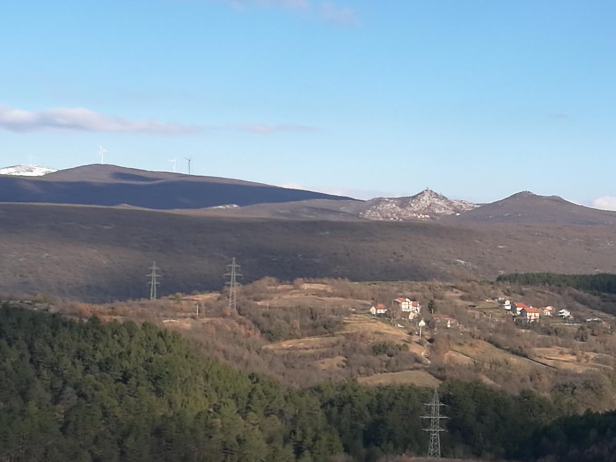 Trilj Apartman Jurika Luaran gambar